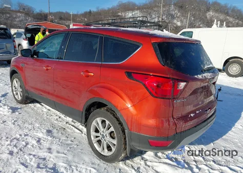 2019 Ford Escape Se from USA, damaged, VIN 1FMCU9GD2KUC23887